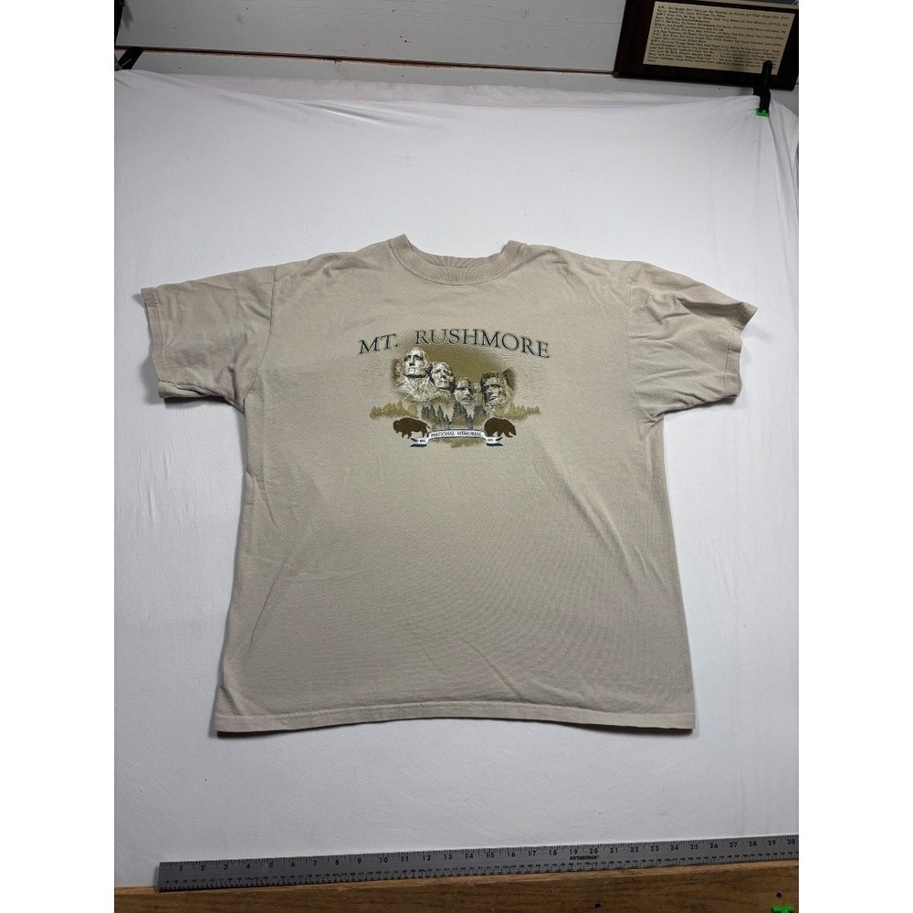 Vintage Anvil XL Mount Rushmore National Memorial T Shirt USA Beige Graphic Tee